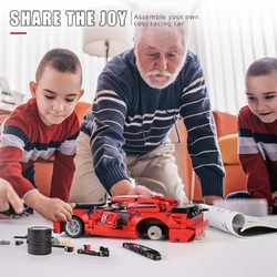 Sportovní automobil R/C Challenger Mould King 15017 - Power Brick 1:16