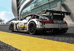 Sportovní automobil AMG GT Quicksilver Mould King 13126 - Models