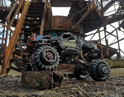 Rebelský terénní R/C truck Mould King 18006 - Models